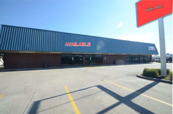 Former Dollar General 11th Street: 46 N 11th St, Beaumont, TX 77702